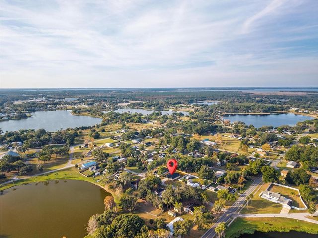 225 HILLSIDE AVENUE, Umatilla, FL 32784