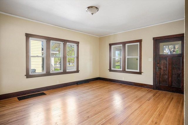 512 Windsor STREET, La Crosse, WI 54603