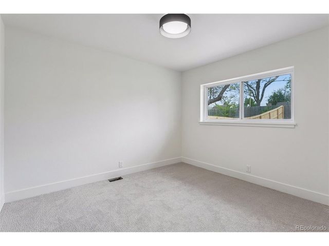 1474 W Lake Ave, Littleton, CO 80120