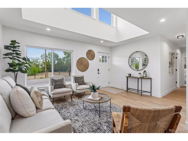 1474 W Lake Ave, Littleton, CO 80120