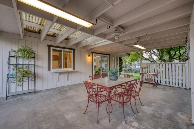 1611 W Mesa Avenue, Fresno, CA 93711