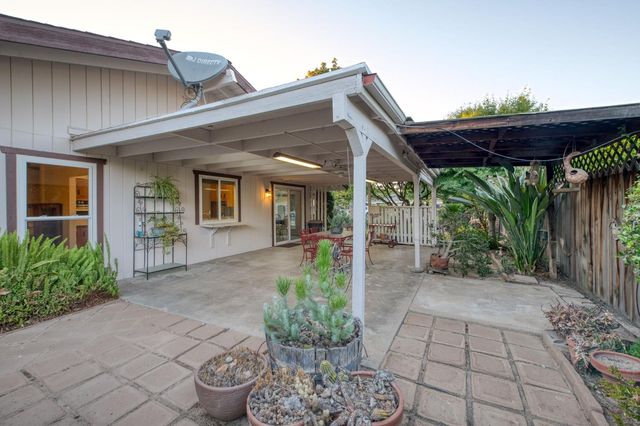1611 W Mesa Avenue, Fresno, CA 93711