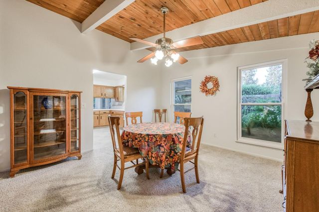 1611 W Mesa Avenue, Fresno, CA 93711