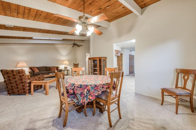 1611 W Mesa Avenue, Fresno, CA 93711