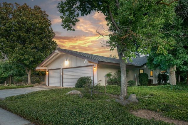 1611 W Mesa Avenue, Fresno, CA 93711