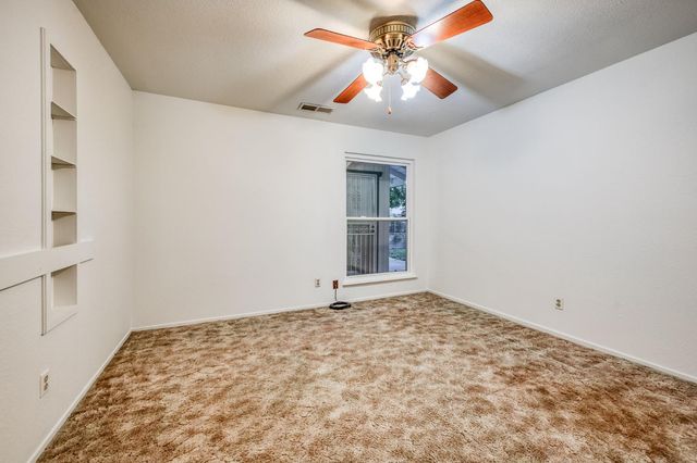 1611 W Mesa Avenue, Fresno, CA 93711
