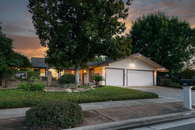 1611 W Mesa Avenue, Fresno, CA 93711
