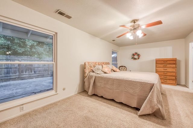 1611 W Mesa Avenue, Fresno, CA 93711