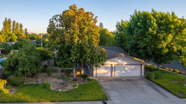 1611 W Mesa Avenue, Fresno, CA 93711
