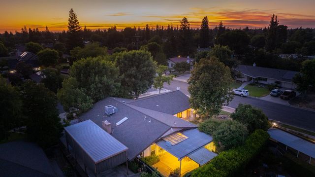 1611 W Mesa Avenue, Fresno, CA 93711