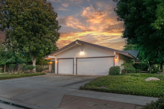 1611 W Mesa Avenue, Fresno, CA 93711