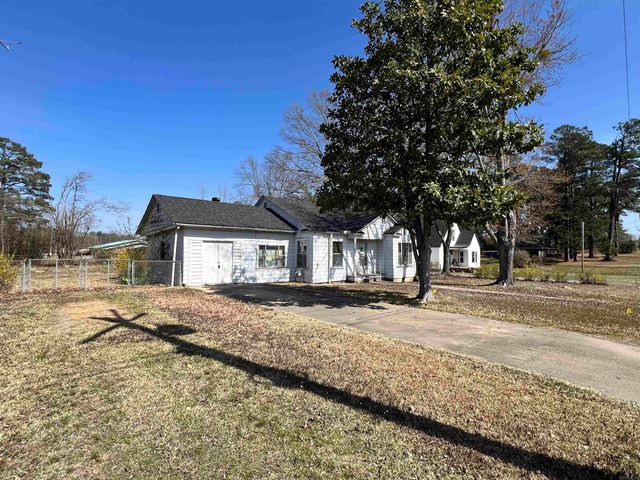103 E Victory Street, Star City, AR 71667