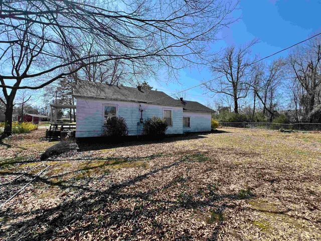 103 E Victory Street, Star City, AR 71667