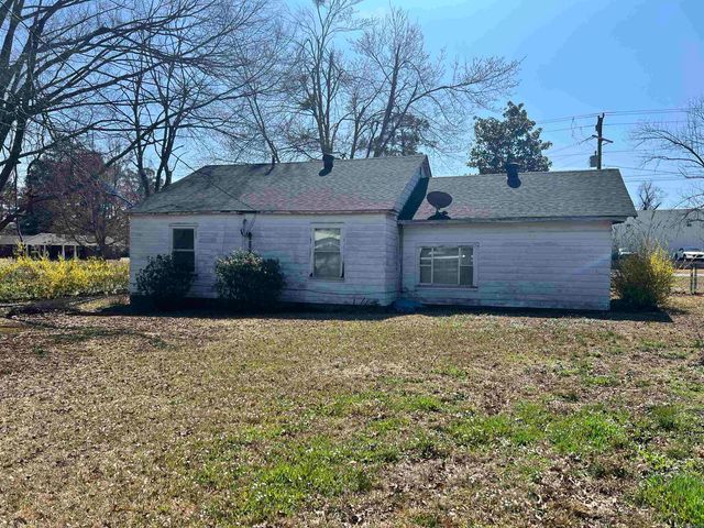 103 E Victory Street, Star City, AR 71667