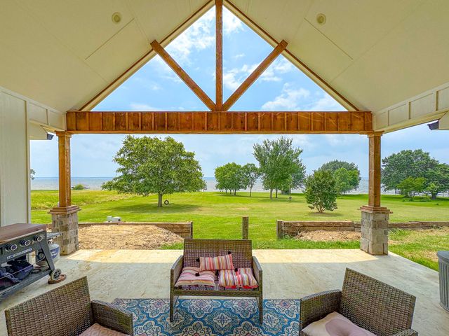 2121 SE County Road 2160, Corsicana, TX 75109