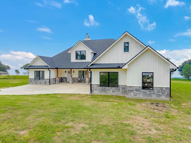 2121 SE County Road 2160, Corsicana, TX 75109