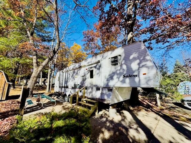 2757 Owens Unit 205 Drive, Houghton Lake, MI 48629