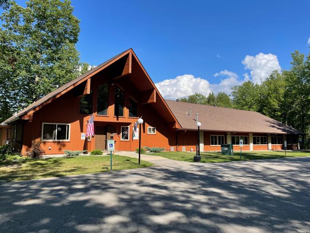 2757 Owens Unit 205 Drive, Houghton Lake, MI 48629