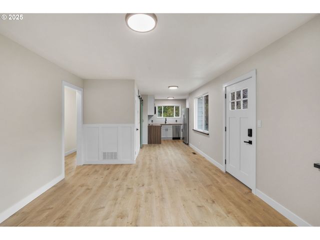 10116 N HUDSON St, Portland, OR 97203