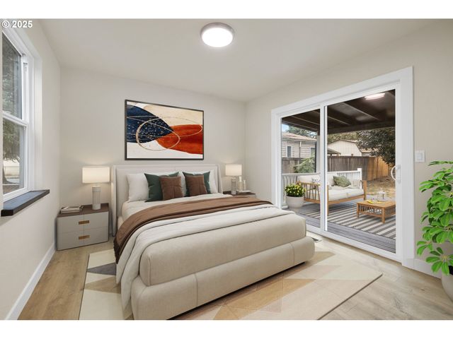 10116 N HUDSON St, Portland, OR 97203