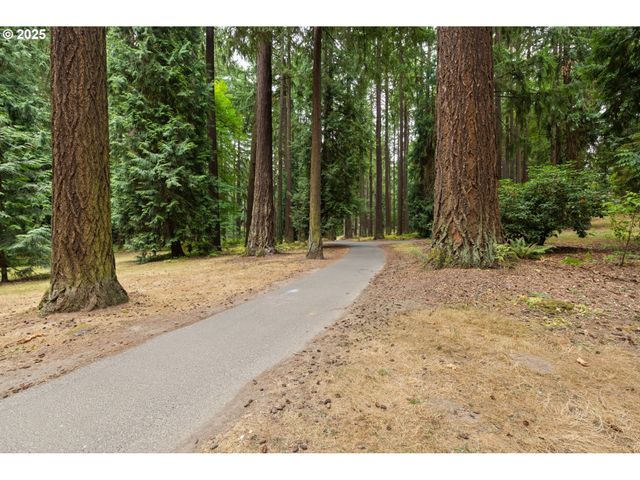 10116 N HUDSON St, Portland, OR 97203