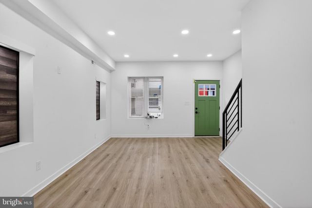 1610 N DOVER ST, Philadelphia, PA 19121