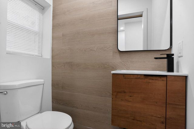 1610 N DOVER ST, Philadelphia, PA 19121