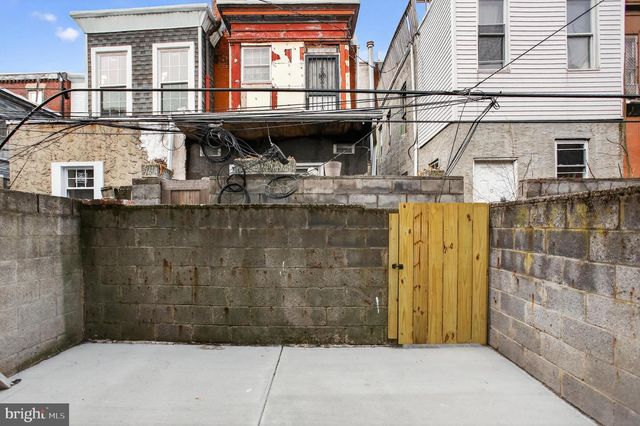 1610 N DOVER ST, Philadelphia, PA 19121