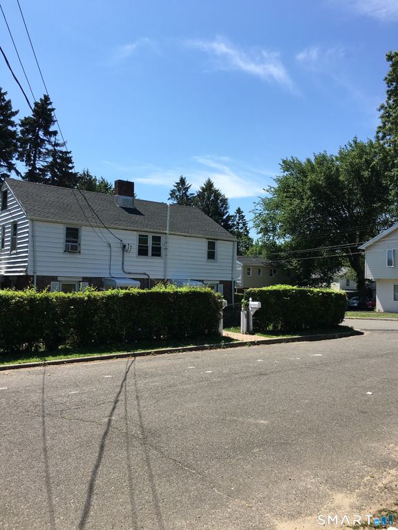 8 High Ridge Drive, Bridgeport, CT 06606