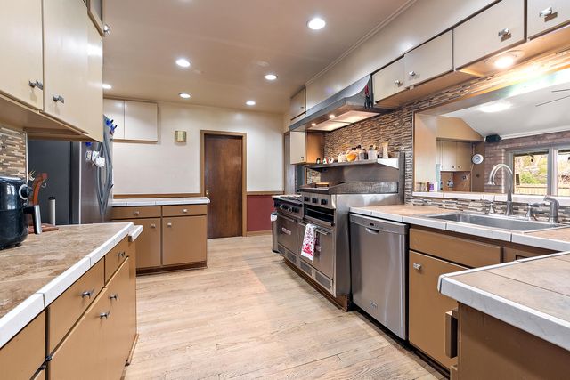 8339 Northcote Avenue, Munster, IN 46321