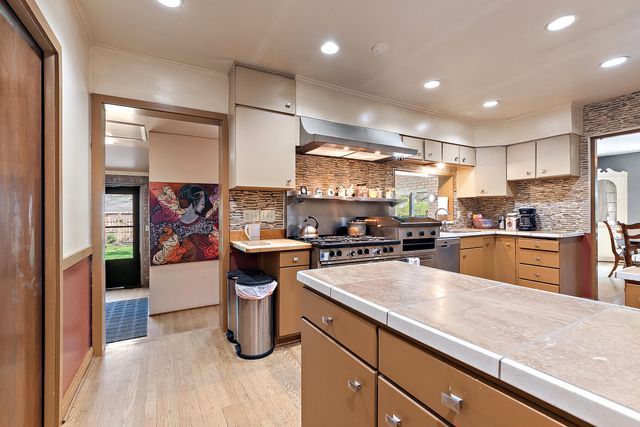 8339 Northcote Avenue, Munster, IN 46321