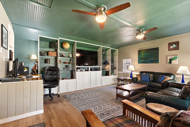 8339 Northcote Avenue, Munster, IN 46321