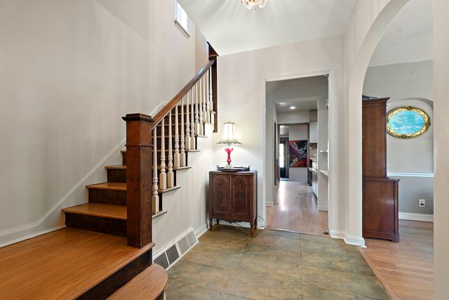 8339 Northcote Avenue, Munster, IN 46321