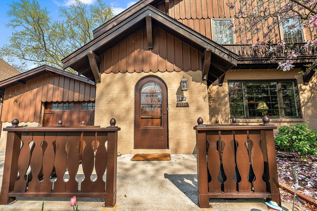 8339 Northcote Avenue, Munster, IN 46321