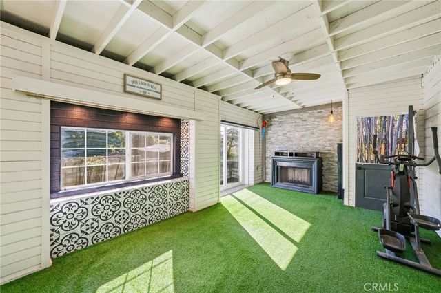 550 Fermoore, San Fernando, CA 91340