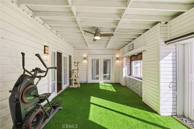 550 Fermoore, San Fernando, CA 91340