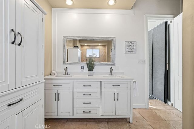 550 Fermoore, San Fernando, CA 91340