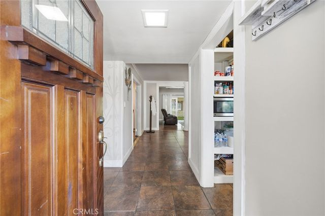 550 Fermoore, San Fernando, CA 91340