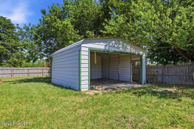 114 Duck Ridge Drive, Pikeville, NC 27863