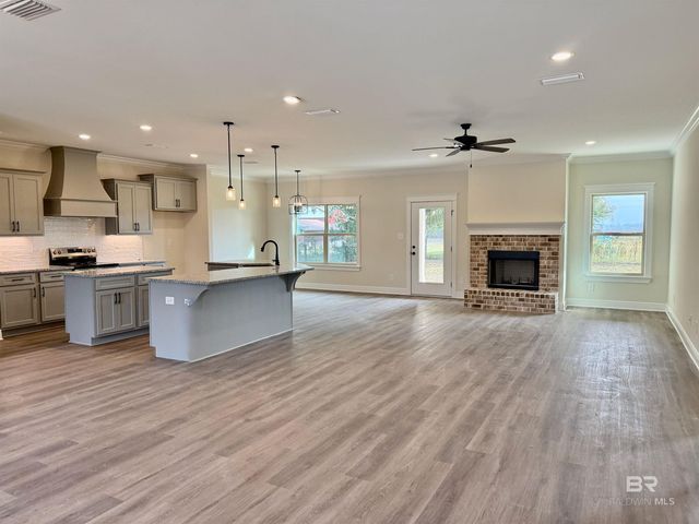 20882 Hale Drive, Robertsdale, AL 36567