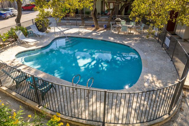 3601 Menchaca RD 212, Austin, TX 78704