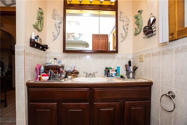 546 Lonsdale Avenue, Central Falls, RI 02863