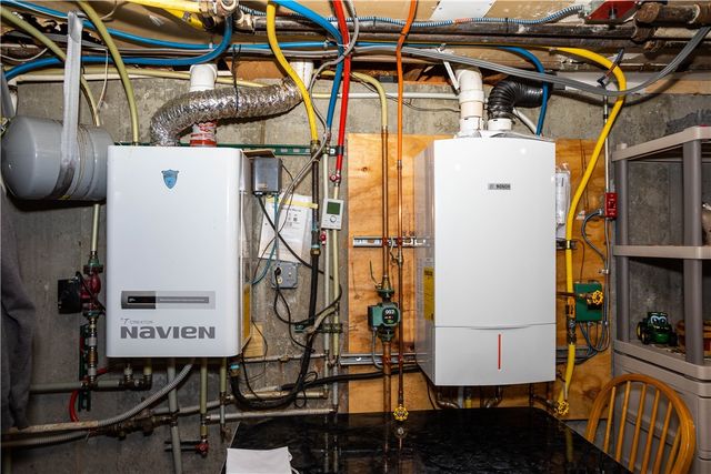 546 Lonsdale Avenue, Central Falls, RI 02863