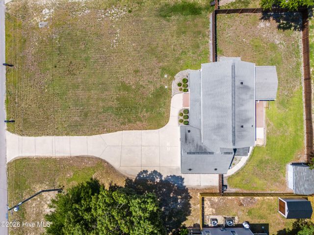 219 Everett Drive, Sneads Ferry, NC 28460