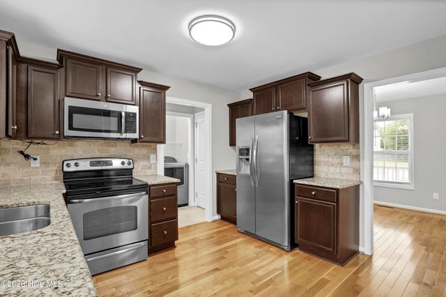 219 Everett Drive, Sneads Ferry, NC 28460