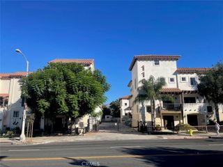 1075 N. Maclay Avenue 25, San Fernando, CA 91340