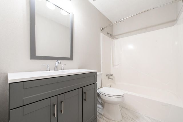 208 W Buena Vista Avenue, North Augusta, SC 29841