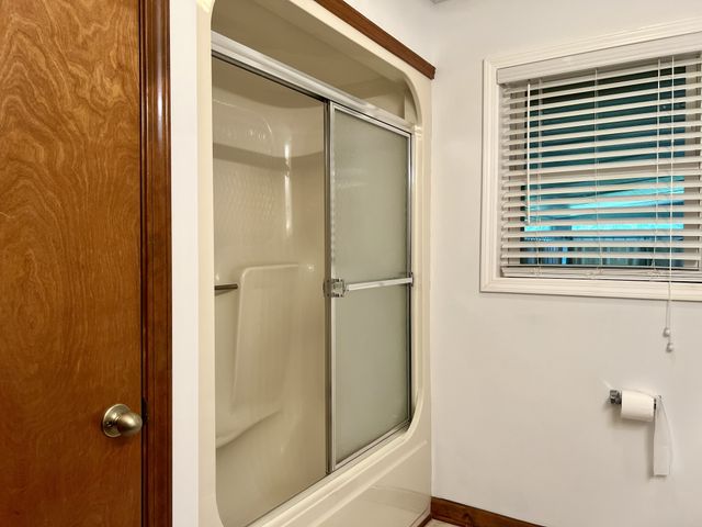 1036 Bowling Green Rd, Franklin, KY 42134