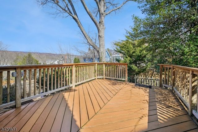 21 Broadview Ave, Maplewood Twp., NJ 07040