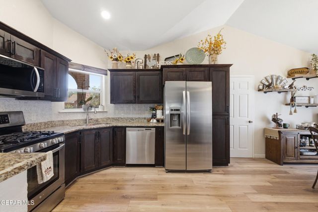 1237 NIGHT HAWK Drive, El Paso, TX 79912